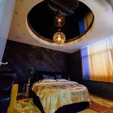 Elena Lux 2 Apartment *