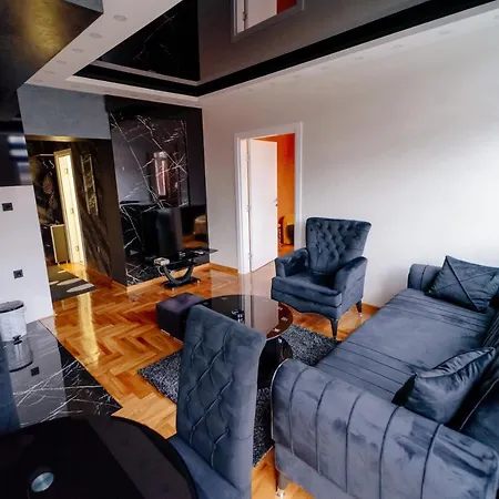 Elena Lux 2 Apartment *