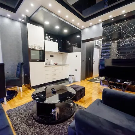 Elena Lux 2 アパート Užice