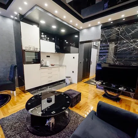 Elena Lux 2 Apartment *