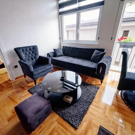 Elena Lux 2 Apartment Uzice