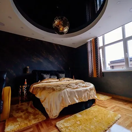 Elena Lux 2 * Užice