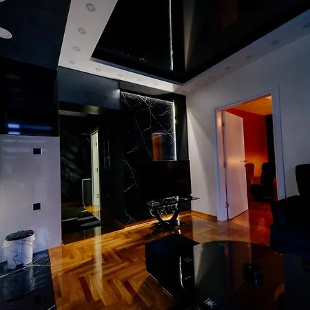 アパート Elena Lux 2 *