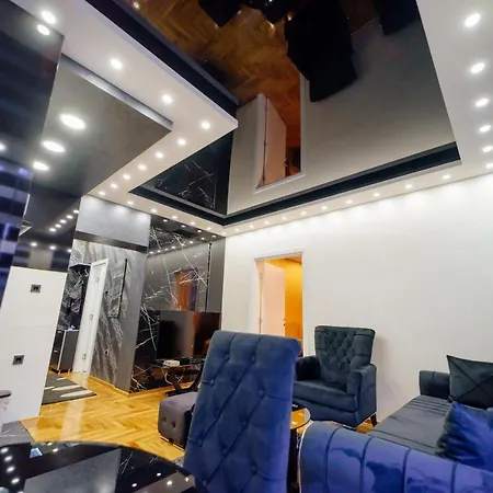 アパート Elena Lux 2 *