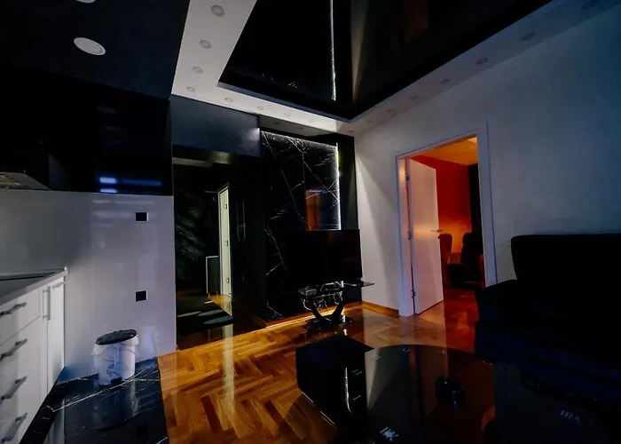 شقة Elena Lux 2 *