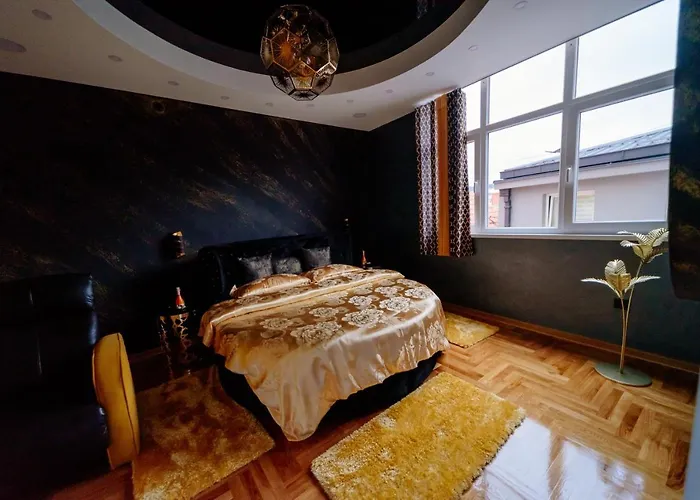 Elena Lux 2 Lejlighed