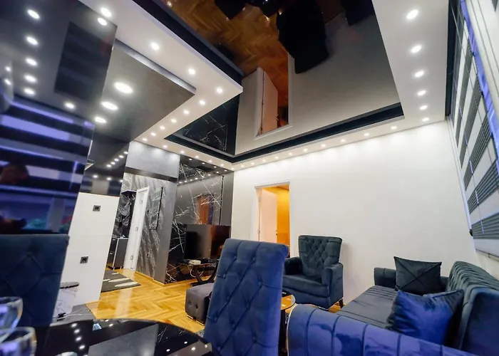 شقة Elena Lux 2 *